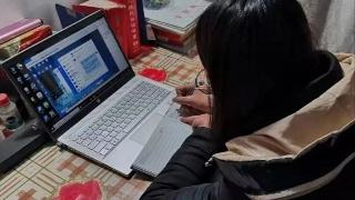 哈马校服定制企业获悉，上海市教育局发布规定在线教育不得强行要求学生“打卡”