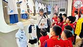 第一届“以衣载道，修身明德” 全国定做校服展隆重举行